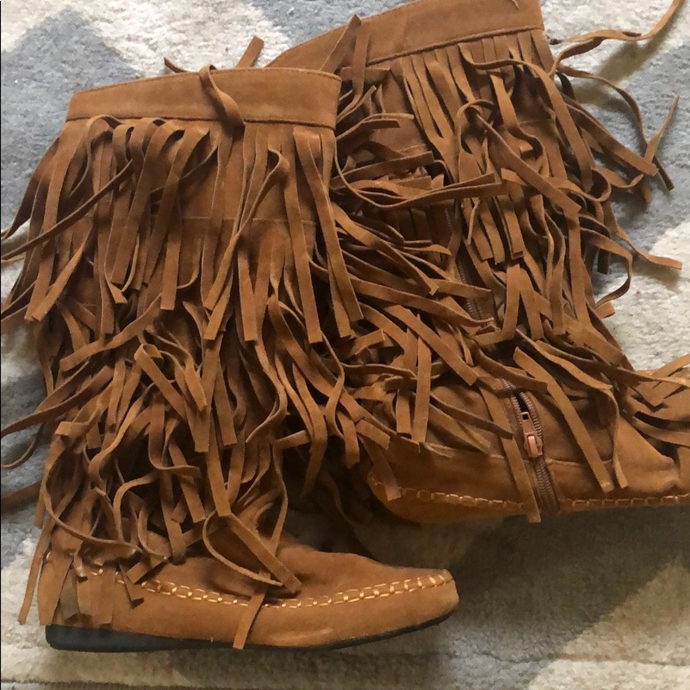 Zip Up Fringe Boots
